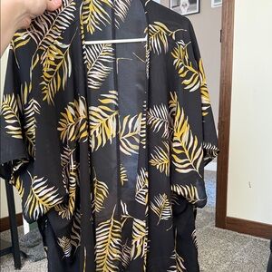 Maurices Black and Yellow Leaf Print Kimono